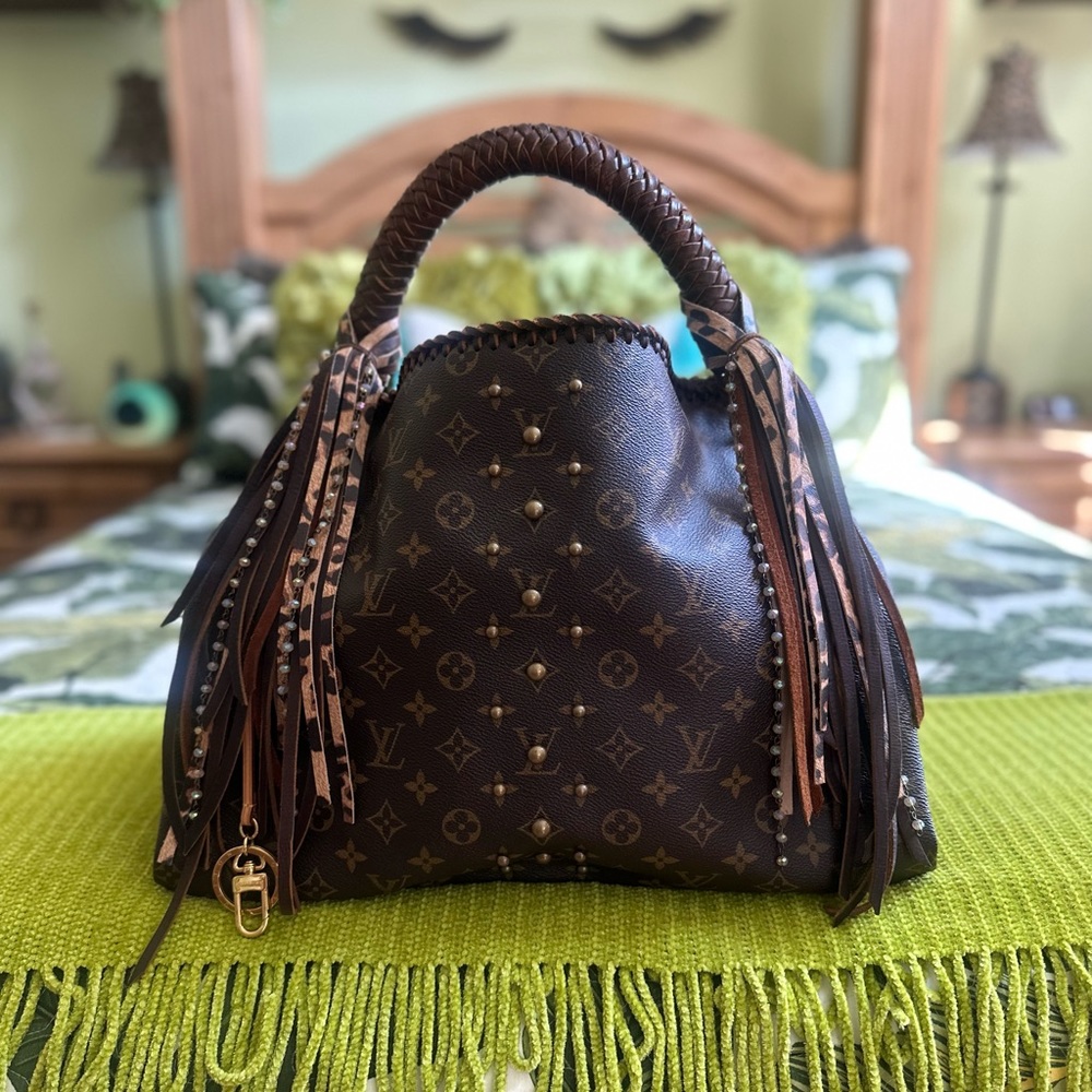 Authentic Louis Vuitton Artsy revamped